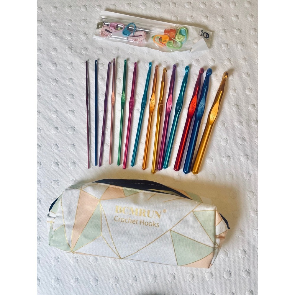 New 14 Piece Crochet Hook Set Zipper Knitting Bag Case Accessories Kit